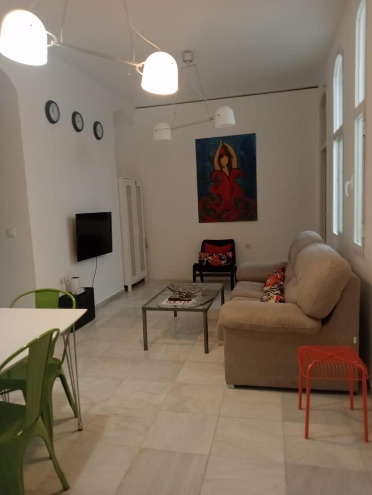 C Palacio Parking Segun Disponibilidad เซบีญา ภายนอก รูปภาพ